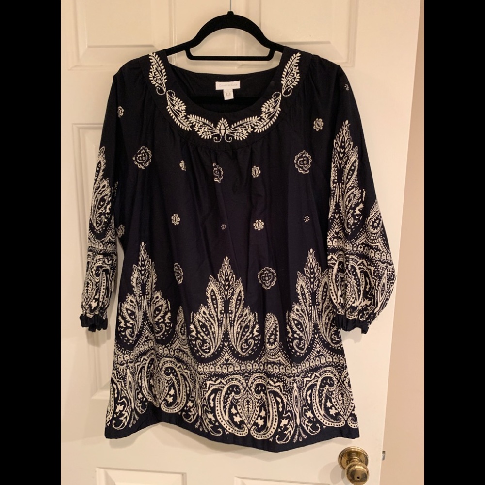 Black and off-white peasant top